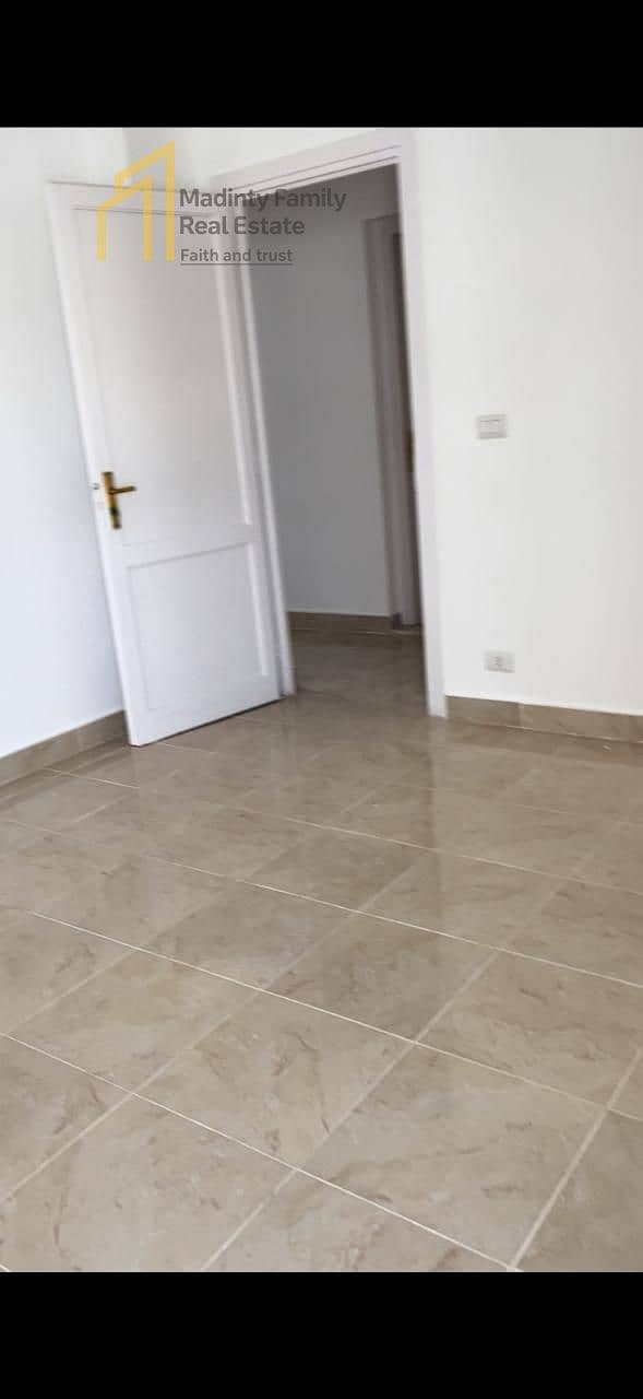 6 969ba548-5e98-420c-bb51-e4f6b7a13c7d. jpg