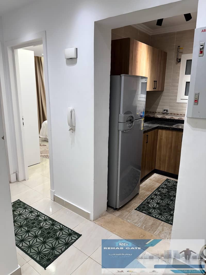 3 76b777aa-0fcc-40d4-99e1-17c0dcd7d64f. jpg