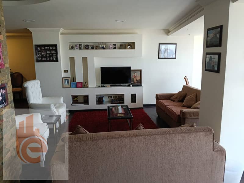 5 6a795bed-fbeb-4384-8f22-a9079093106d (1). jpg