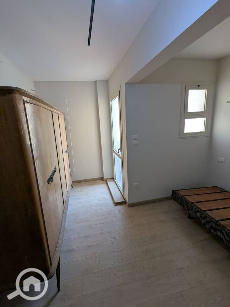 12 WhatsApp Image 2026-02-01 at 10.54. 57 (1). jpeg