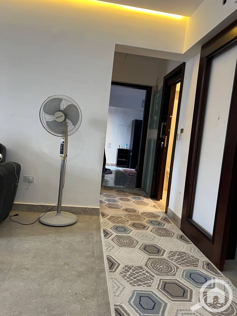 2 6f5fcd32-8560-40d5-8dd5-1562a063b7dd. jpg