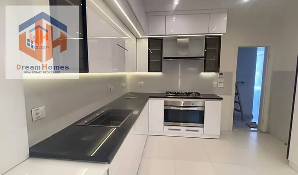 11 bcd6cffa-83b5-4067-bd40-47bd289fa0ba. jpg