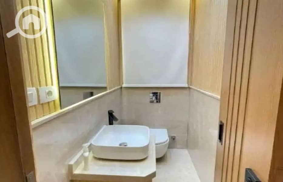 8 8183076-7a65co_1400x900. jpg