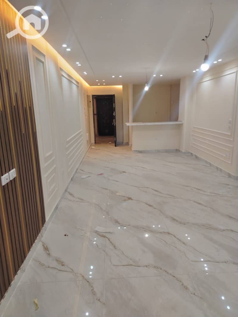 7 c4fbc897-c42c-423d-9015-9a1aee01cfbd. jpg