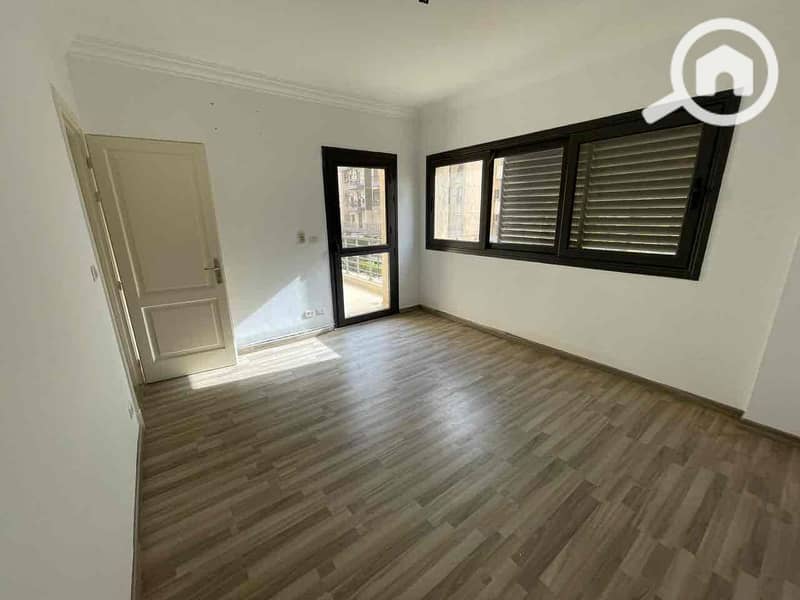 6 0347a1a8-8b7b-4b95-b9b5-e30af44d6411. jpg