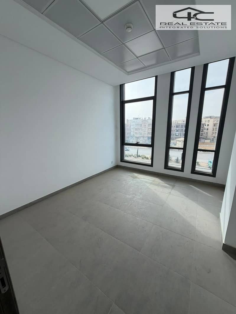 4 WhatsApp Image 2026-02-01 at 2.38. 36 PM. jpeg