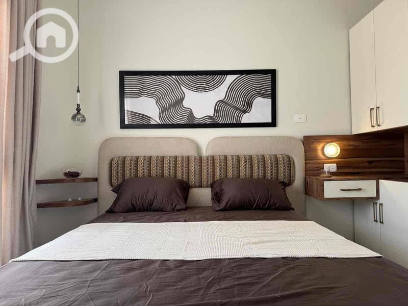 17 4f8d7fec-f0f6-4ab5-8c9b-7ff6b2216247. jpg