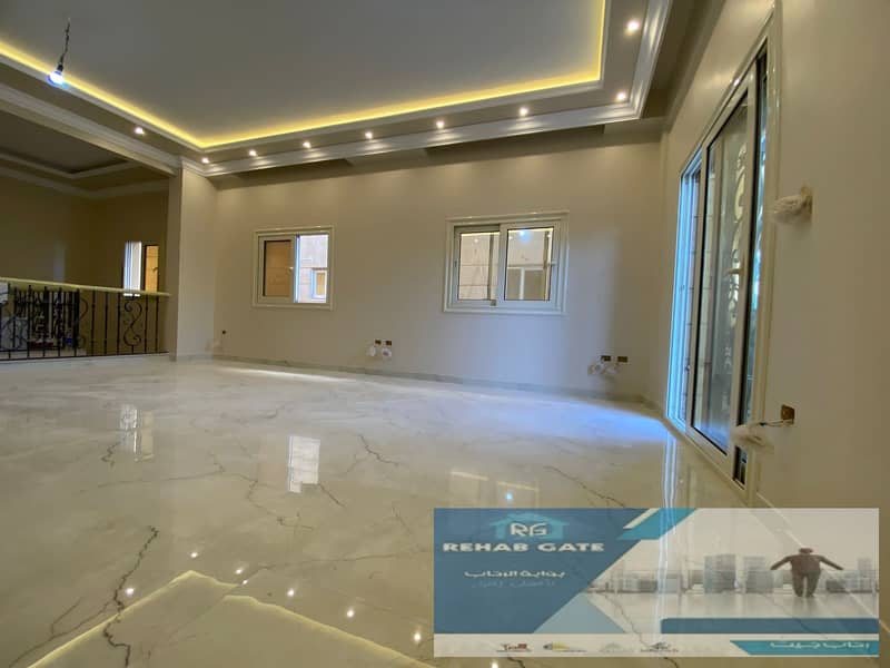 4 42c7d23c-08be-47b8-8f40-f9fa9460b5a4. jpg