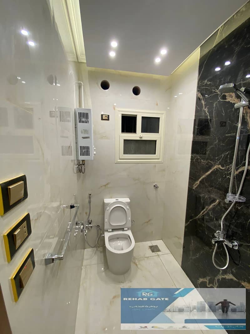 22 450d1e9e-7424-4296-a516-00302c6103d7. jpg