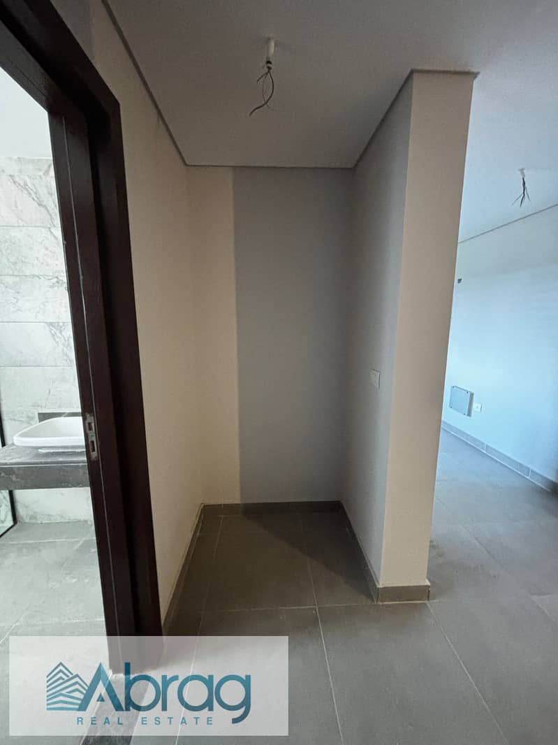 4 WhatsApp Image 2026-01-29 at 1.10. 21 PM (2). jpeg