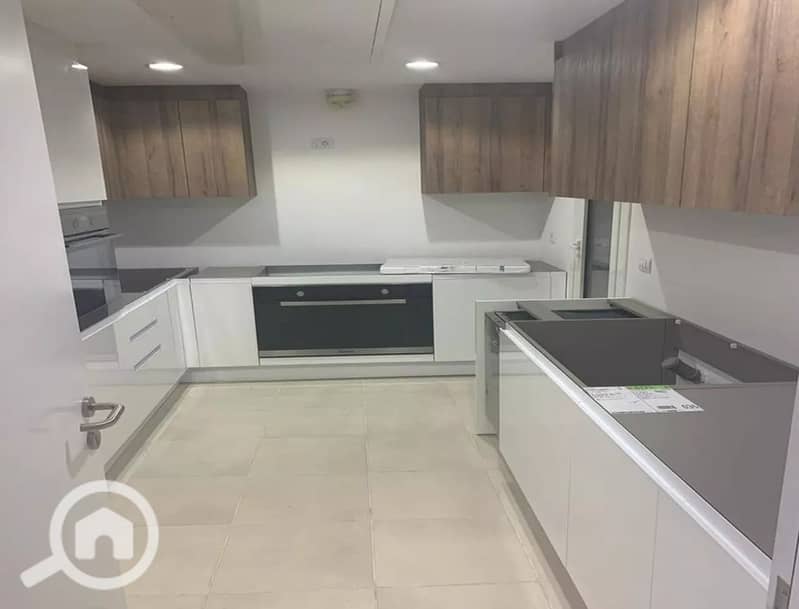 10 3583008-16e10o_11_11zon. jpeg