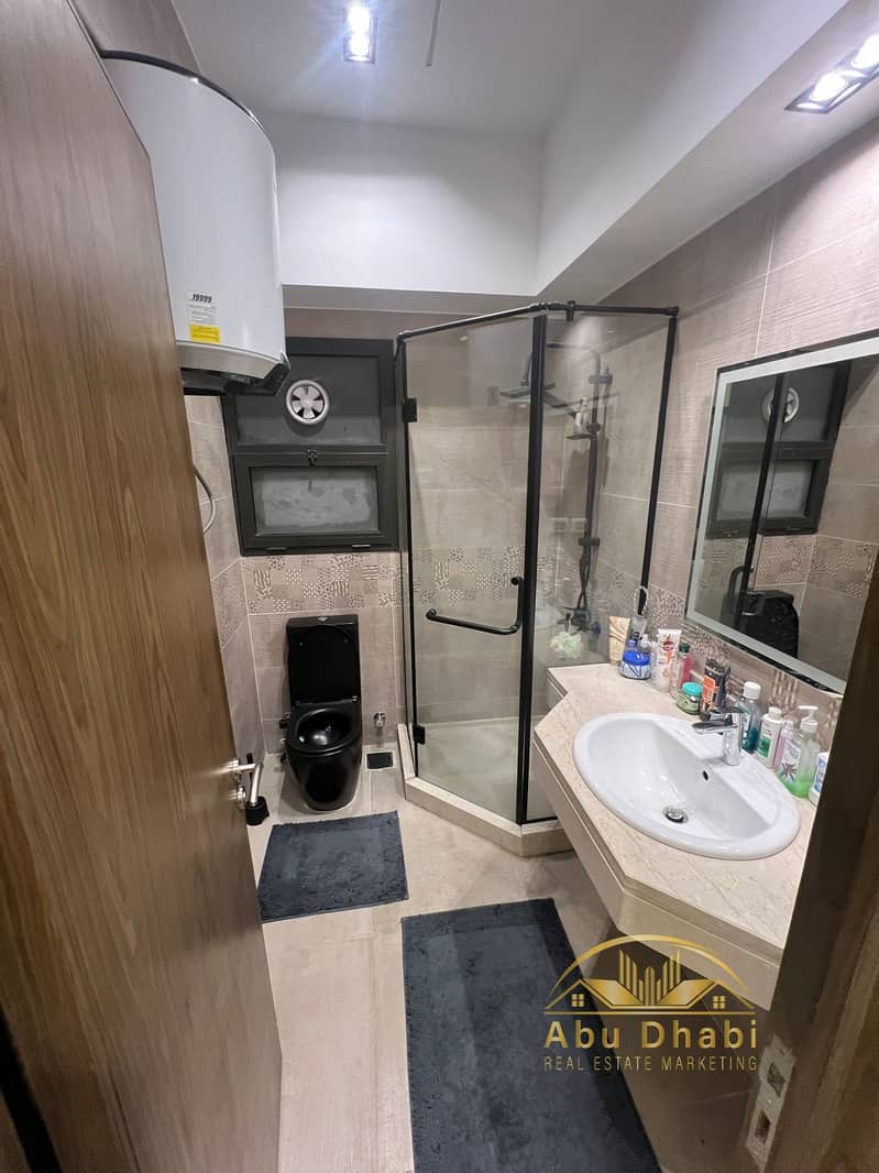 9 9cc64ee2-3ef5-4618-8ac8-00890e21c404. jpg