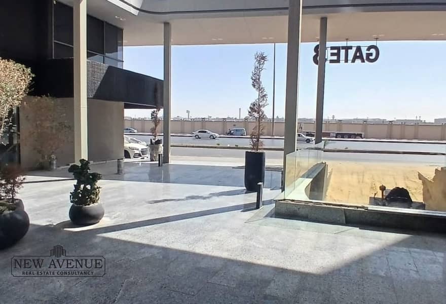 10 61289693-ae62-4a0d-8011-5a4401f99998. jpg