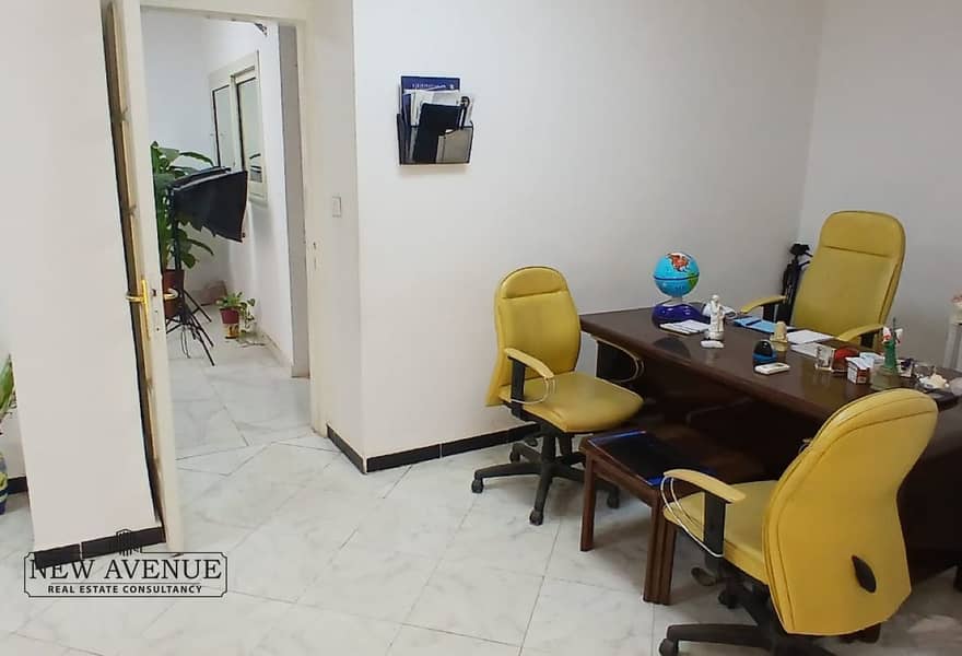 5 1b6e5335-8b4e-43d5-bb9e-254a494fbf48. jpg