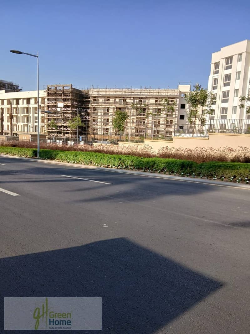 3 2ba544c0-8bde-48fa-b5a3-9185a89bcb84. jpg