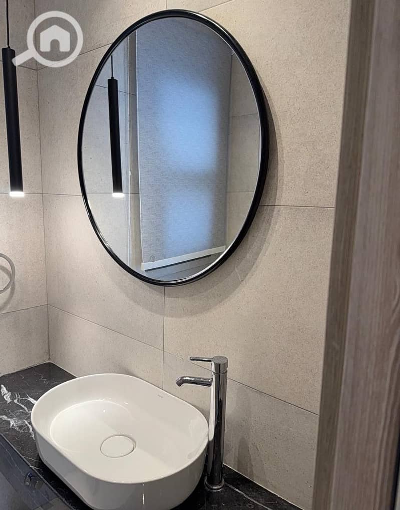 12 c966eb48-8304-4937-b733-8fe99c62a6c4. jpeg