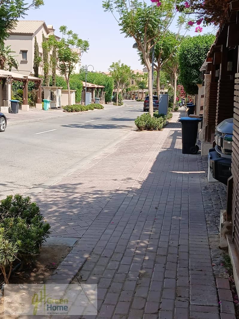 5 2fa686e2-80a3-44a7-9a89-9428ede14c9d. jpg