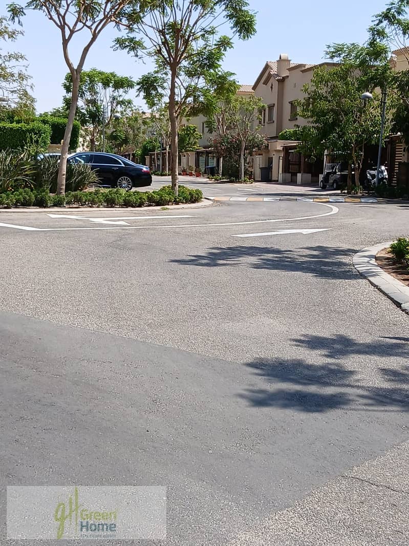 11 2f2bba6d-65e9-4019-a2d9-487f79ccf749. jpg