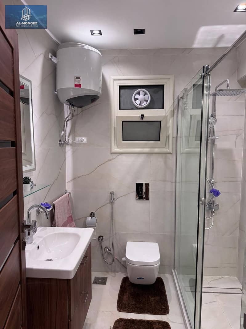 16 c0f94d4b-2b81-4982-a1bd-67fd90bbe0a2. jpg