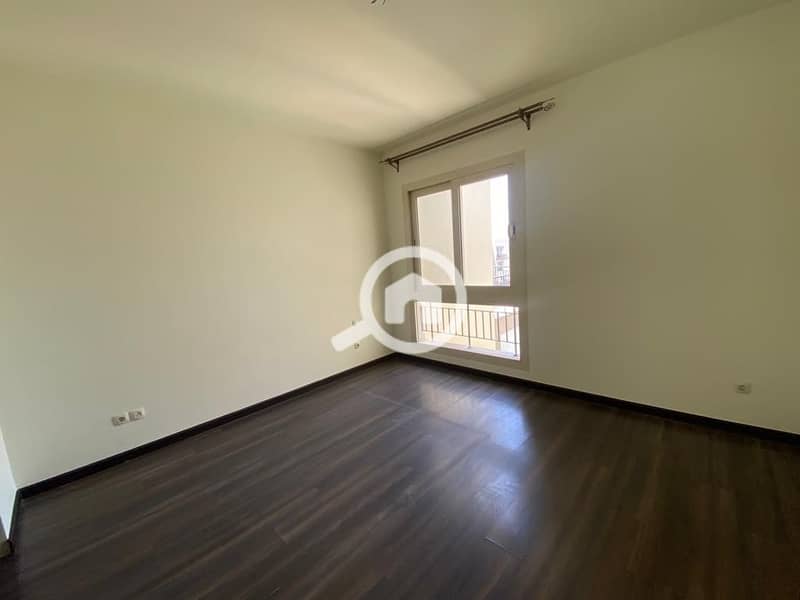 2 cdd010fe-2f9d-43a7-8e93-d59c9b8dbf3a. jpg