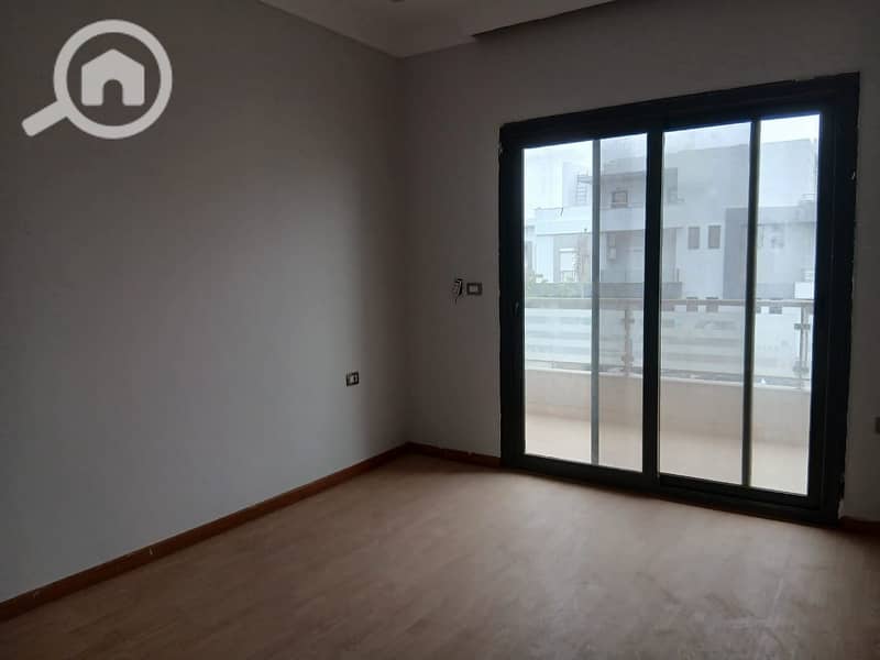 5 8073709b-6b10-439b-a206-57f1f12f03b7. jpg