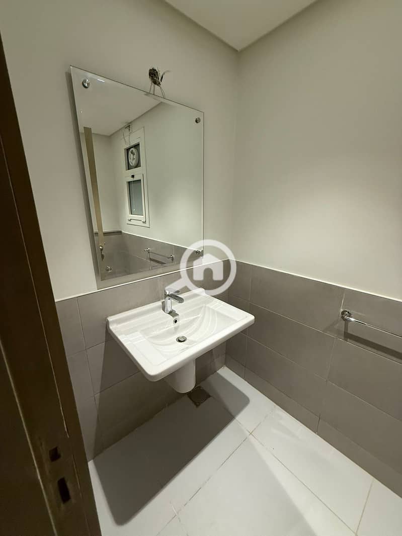 13 WhatsApp Image 2026-02-01 at 15.58. 37. jpeg