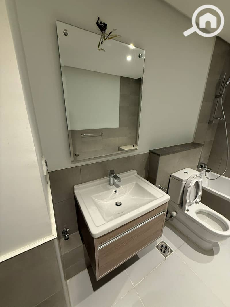 14 WhatsApp Image 2026-02-01 at 15.58. 39 (1). jpeg