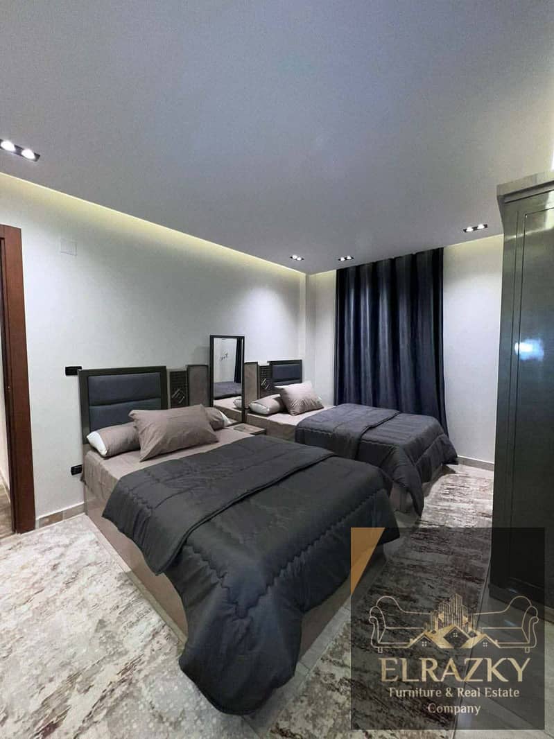 4 27353693-b845-420f-bae7-2818de9cc1be. jpg