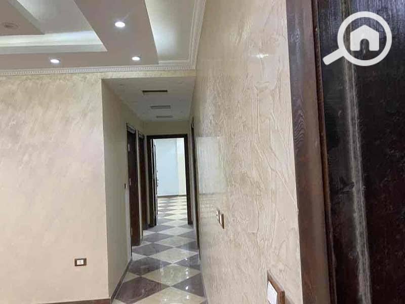 12 7ebb089e-e244-4e0a-83e7-8fbe3b5c323a. jpg