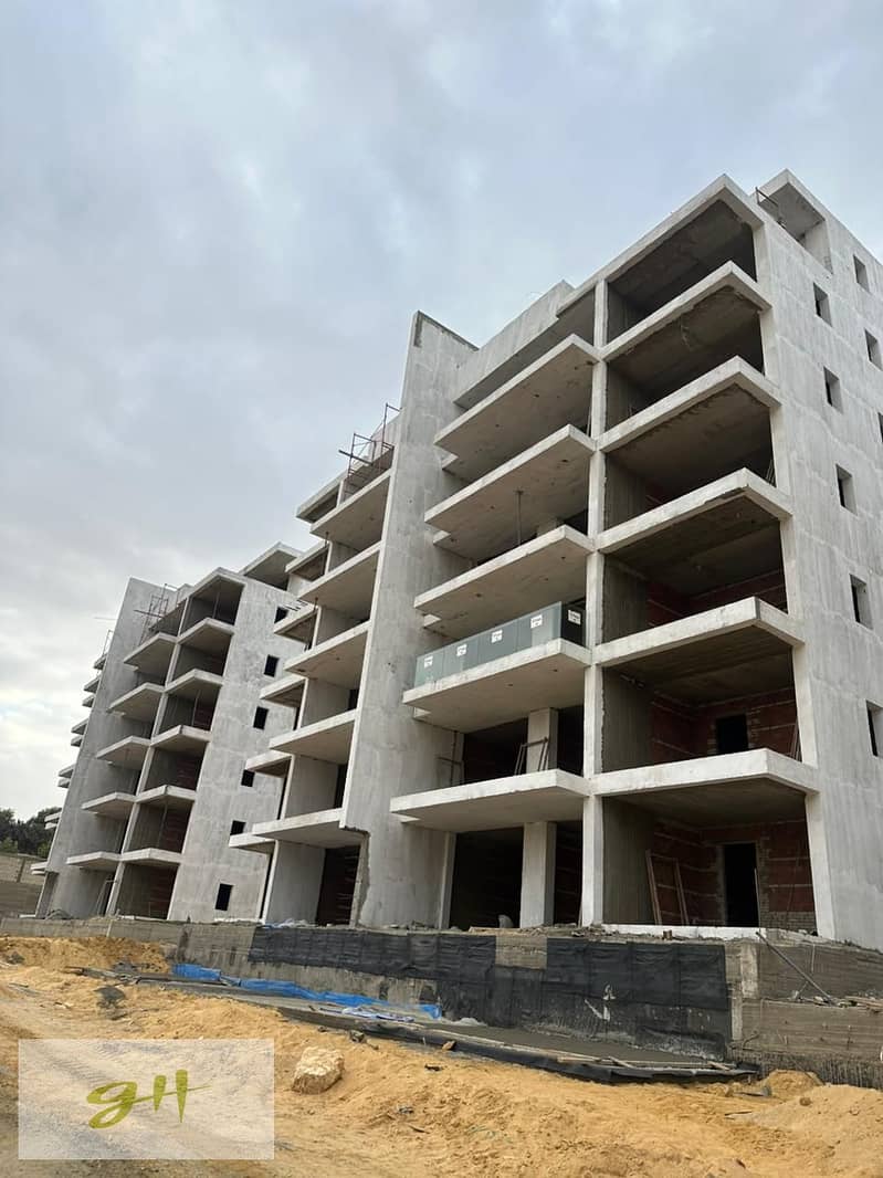 8 9b798d4f-83a6-4d48-a1e4-fab3a7de15e0. jpg