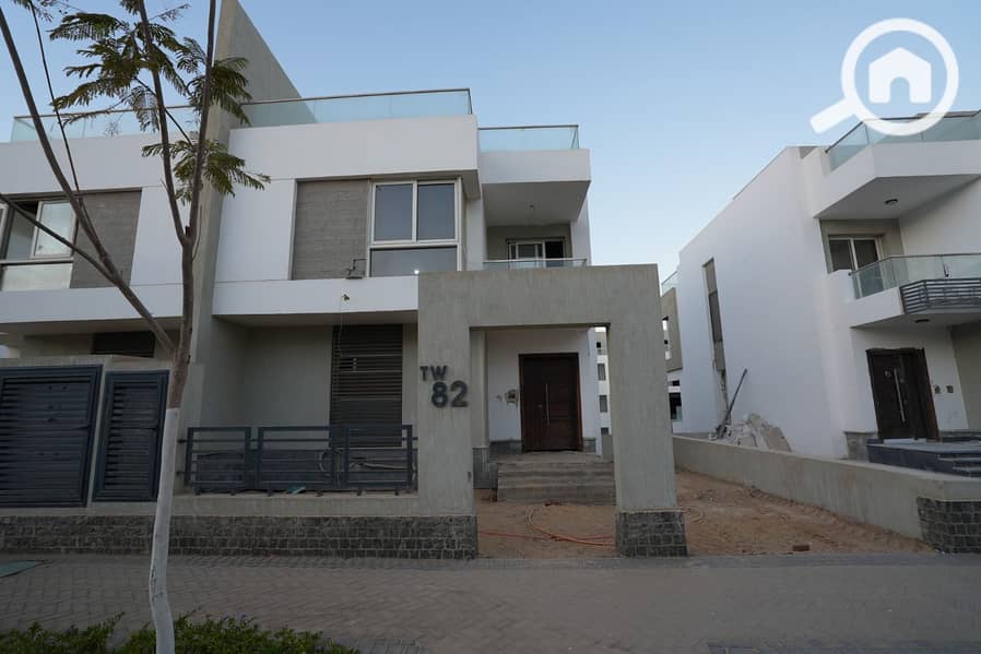 2 1c011181-9fca-4c04-90f1-81eee3122de3. jpg