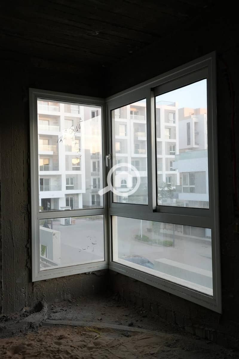 10 b3a66d09-bb8d-4373-b7b6-ba7a06d77747. jpg