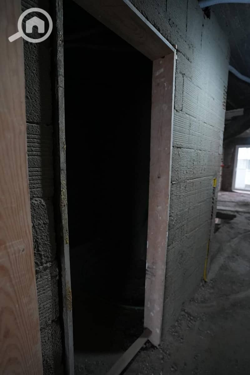 16 dbda2e73-2924-46a7-88de-6d8b0e7a02a8. jpg