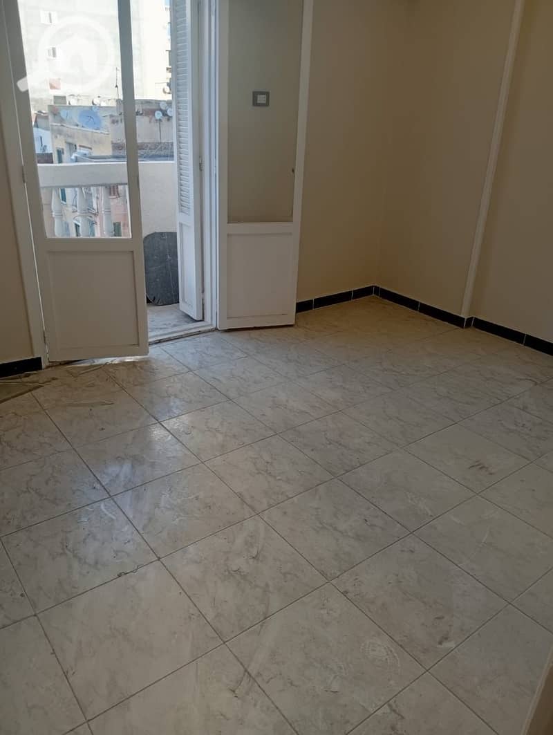 2 3335bb95-05ed-435c-9735-77750142b088. jpg