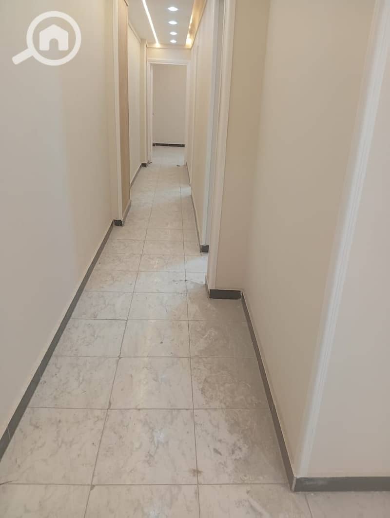 7 94a4f7d1-c4b0-4503-b9ea-86c5e3857b0f. jpg