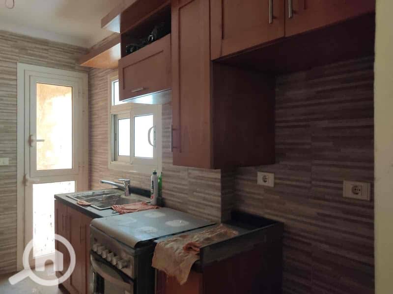 4 8738ad67-7ee0-4a4b-bb53-10fc9843758a. jpg