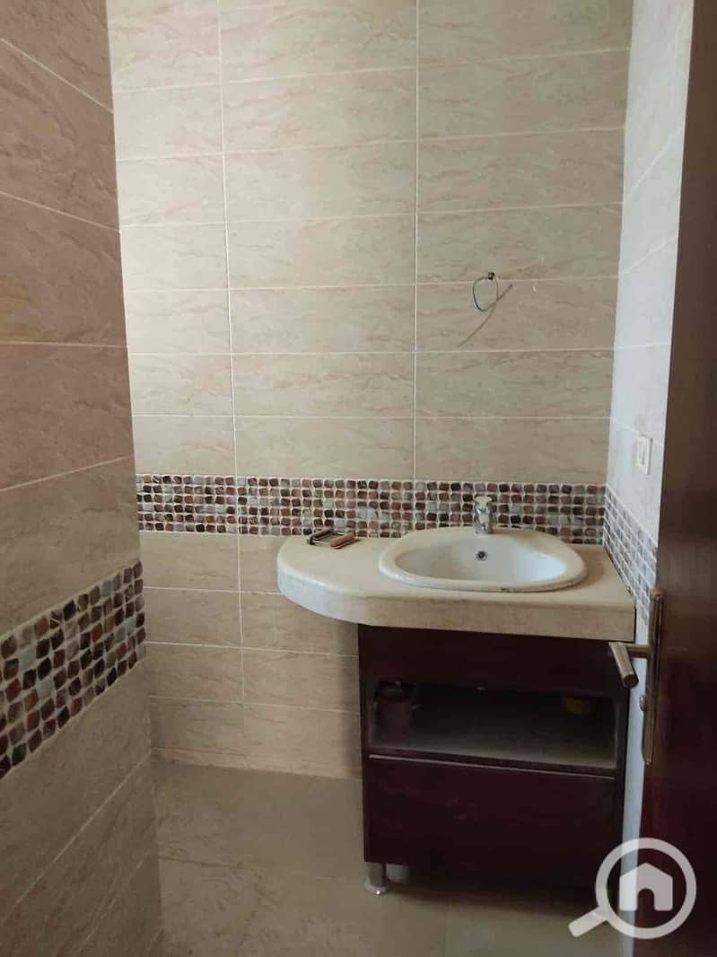 6 911ba5f2-ee49-48aa-8bad-4debb44bdfb2. jpg