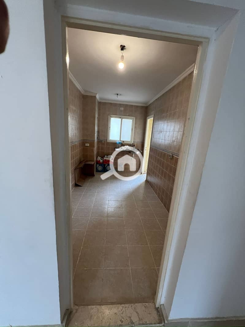 5 81ee1a75-6e53-42cd-bd4e-d9e0180bfe80. jpg