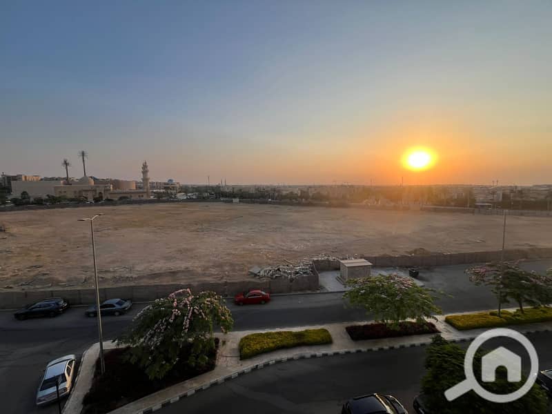 3 dd7094ab-e0ce-42b5-ad71-3cd5121ad3e4. jpeg