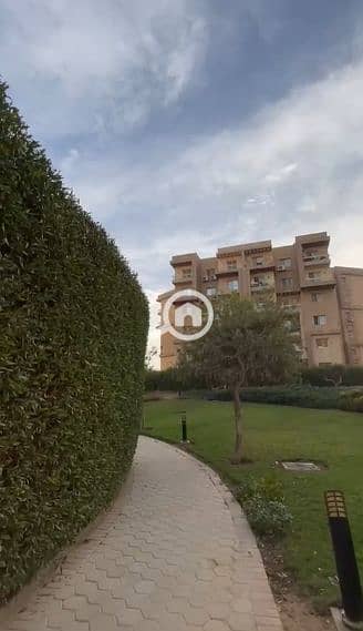 7 Screenshot_1-2-2026_143628_web. whatsapp. com. jpeg