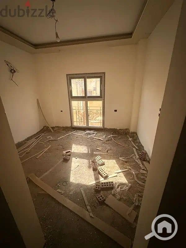 2 091e35a0-aeaa-4f45-8bc4-4f70bfaea54b. jpeg