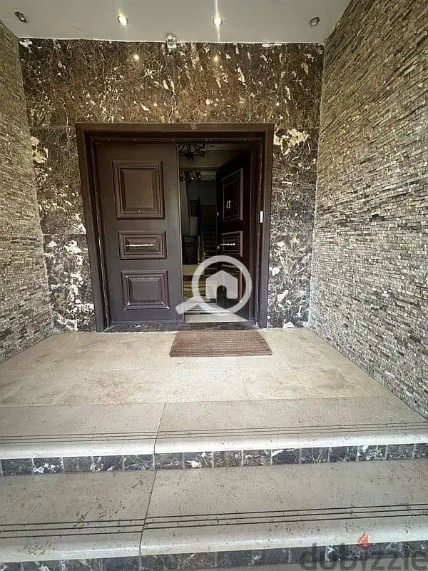 7 8cc8fc2b-d01a-4e58-b6a7-d83151935b45. jpeg