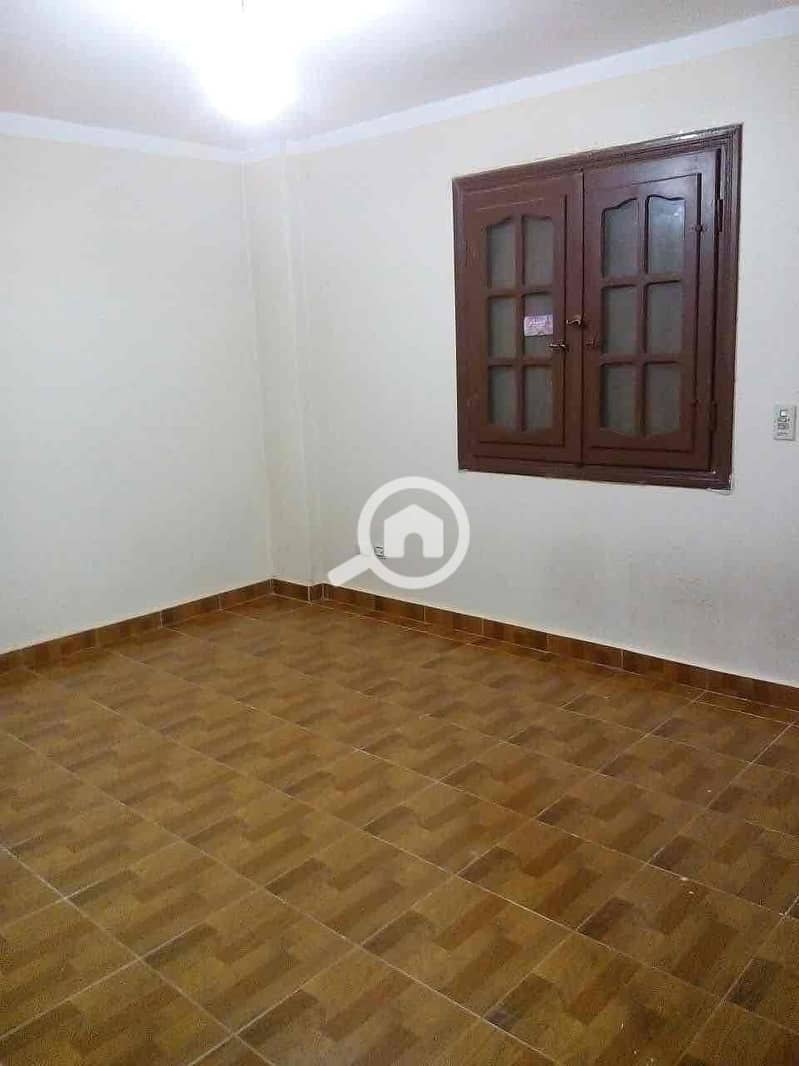 4 a7be770a-ffd1-4f16-a58b-a315bd9f9730. jpg