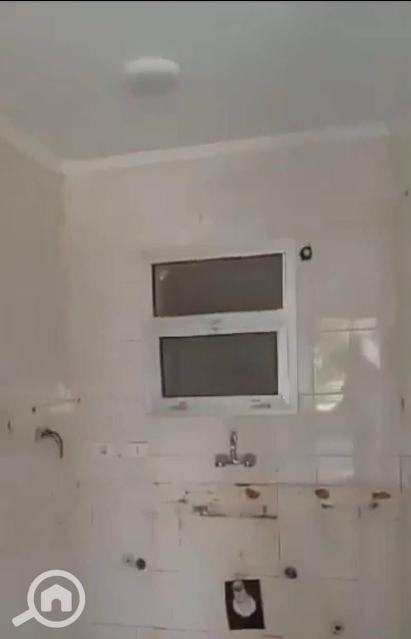 10 28860186-3c08-4034-9822-fc52e1afcf3b. jpeg