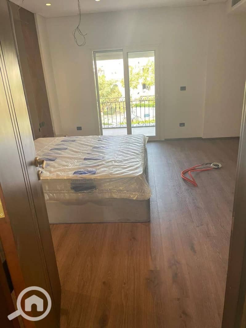 9 photo_6050691270696440567_y. jpg