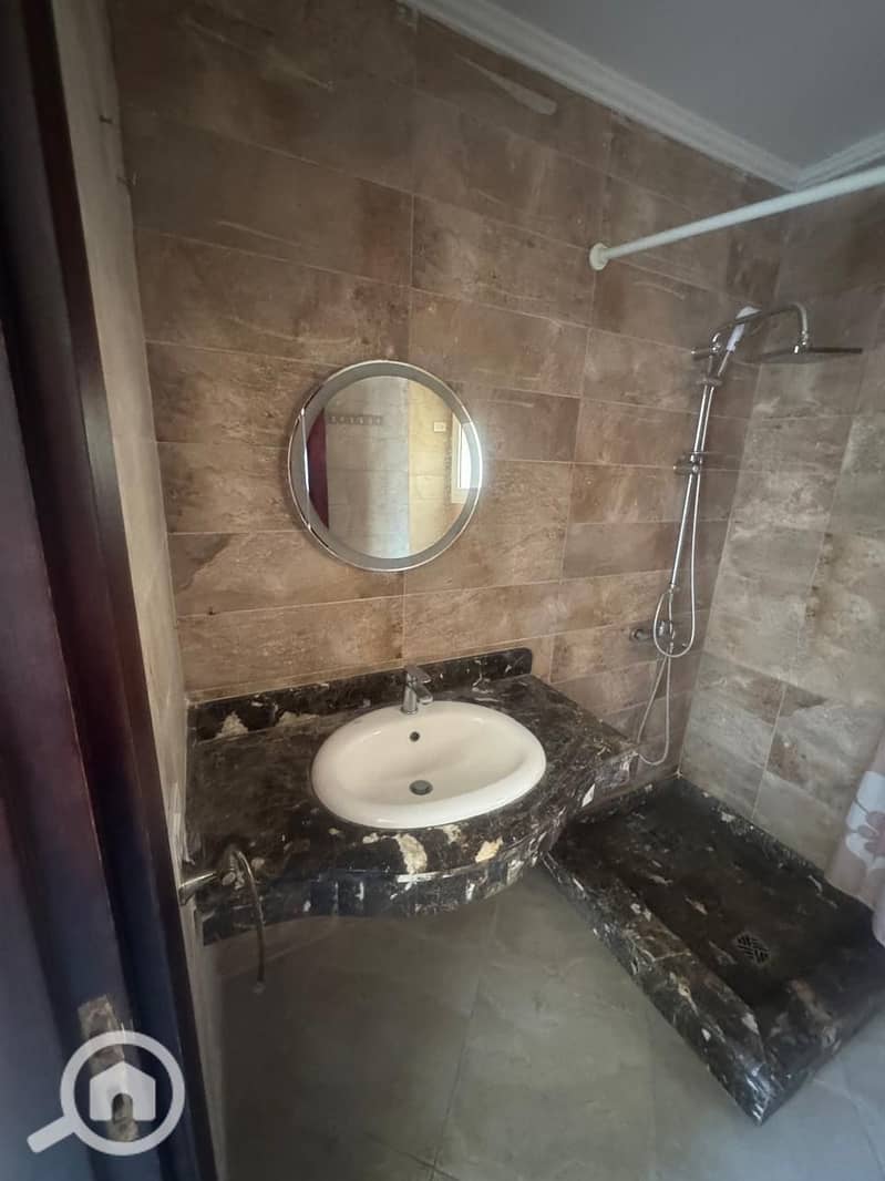 8 3e261948-cb2e-4ef5-a878-93cff7f32c50. jpeg