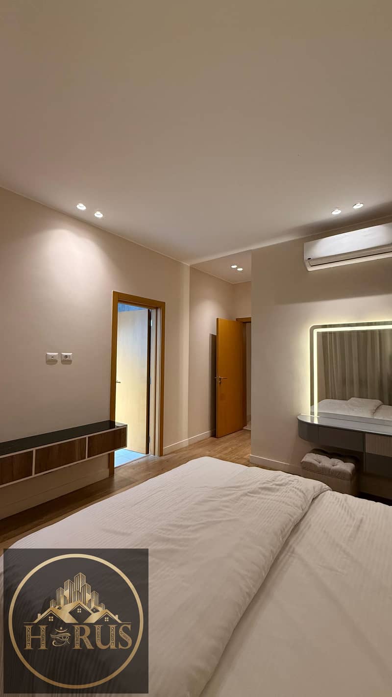 10 6b284ed9-22e0-4933-8da7-66f173ad973d. jpg