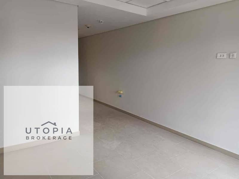 6 072e4302-91d2-4496-8bdd-33db0ad45208. jpg