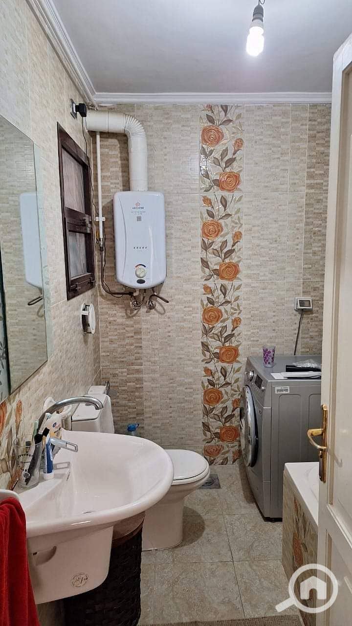 7 7034e8f2-e5d0-4a60-a174-ccfe9b87c86a. jpeg