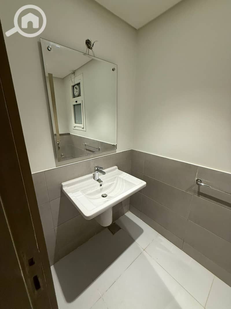 5 WhatsApp Image 2026-02-01 at 5.58. 37 AM. jpeg